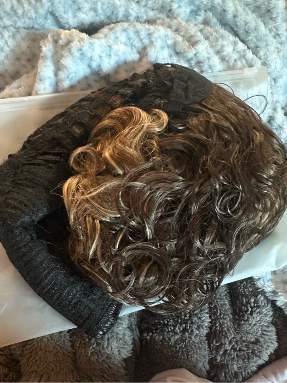 Natural Curly Ombre Wig - Dark Brown to Honey Blonde - Picture 8 of 9